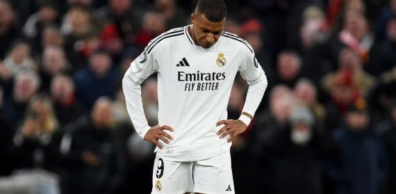 Kylian Mbappé, durante la derrota el Real Madrid en Anfield.