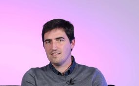 Andoni Iraola durante la charla