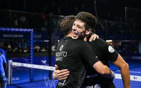 Paquito Navarro y Juan Tello después de ganar en México.