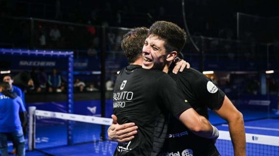 Paquito Navarro y Juan Tello después de ganar en México.
