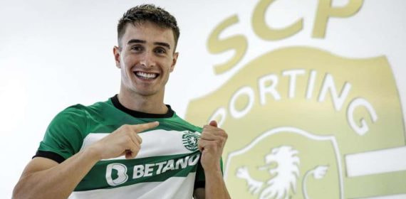 Iván Fresneda tras firmar por el Sporting.