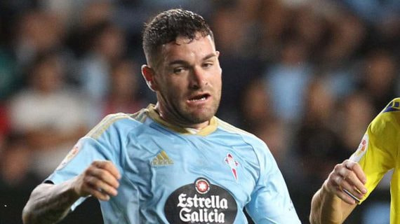 Javi Galán, en un partido del Celta esta temporada.