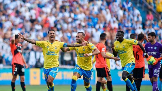 Jonathan Viera con Jesé, en su etapa en Las Palmas, donde también jugó Roque Mesa.