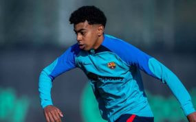 Lamine Yamal, en un entrenamiento con el primer equipo.
