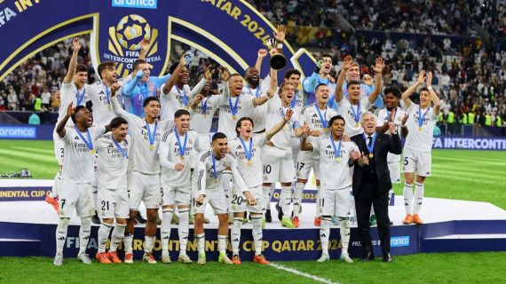 Modric levanta en Doha la Intercontinental, el último título ganado por el Real Madrid.