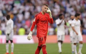 Lunin, en un partido del Madrid de esta temporada.
