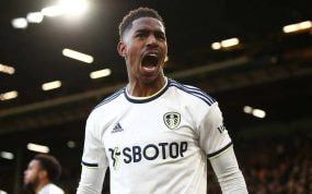 Junior Firpo, futbolista del Leeds United.