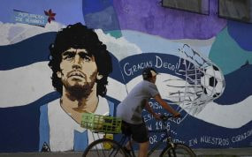 Un mural a Maradona.
