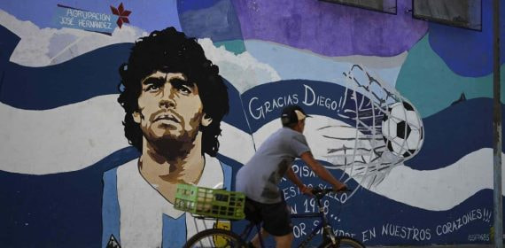 Un mural a Maradona.