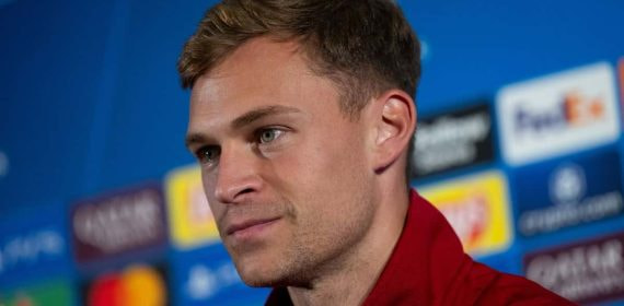 Kimmich, en la sala de prensa en Barcelona este martes antes de medirse al Barcelona.