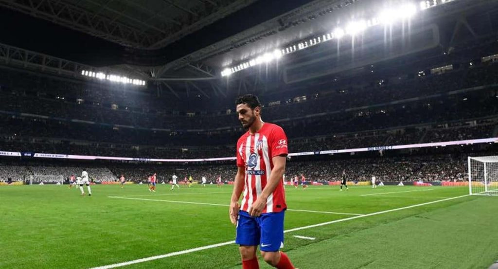 Koke abandona el césped del Bernabéu en el último Real Madrid - Atleti.