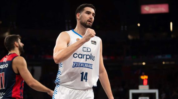 Dusan Ristic en uno de sus últimos partidos con el Carplus Fuenlabrada.