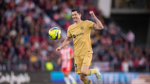 Lewandowski, ante el Almería.