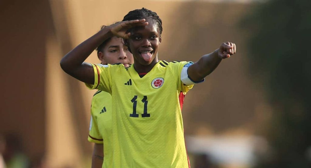 Linda Caicedo celebra un gol en el Mundial Sub-20 con Colombia.