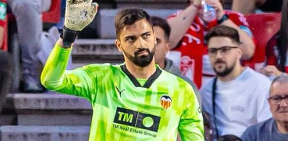 Mamardashvili con el Valencia CF.