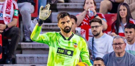Mamardashvili con el Valencia.