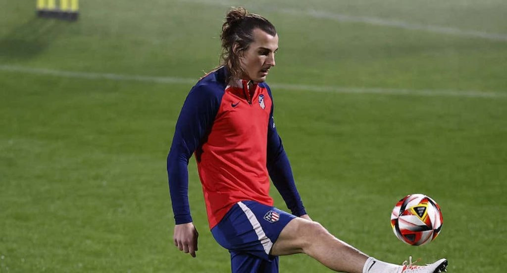 Söyüncü, entrenando en Arabia.