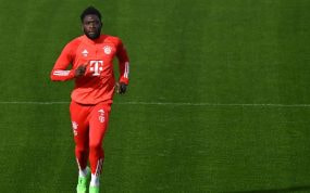 Alphonso Davies, en un entrenamiento reciente con el Bayern.