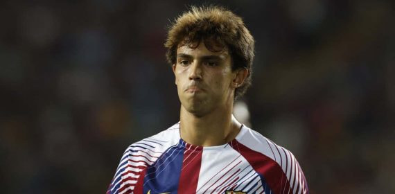 Joao Félix, en un partido con el Barcelona.