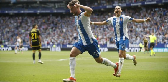 Javi Puado gusta al Sevilla para la próxima temporada.