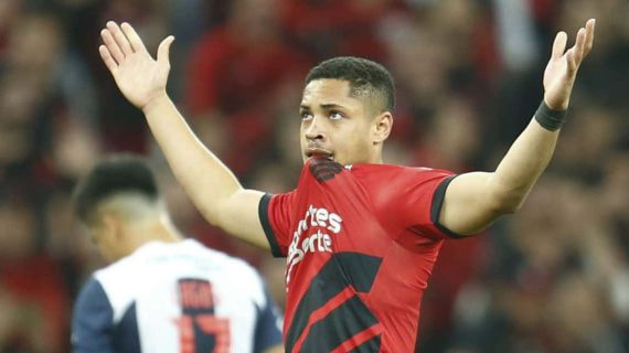 Vitor Roque jugará en el Barcelona.