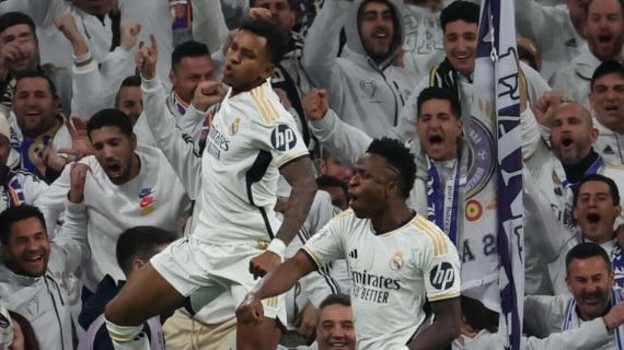 Rodrygo y Vinicius celebran un gol del Real Madrid esta temporada.