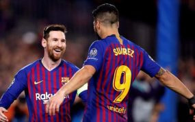 Messi y Suárez celebran un gol con el Barça