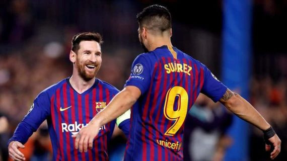 Messi y Suárez celebran un gol con el Barça