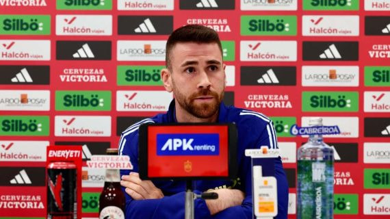 Unai Simón, en un partido con el Athletic.
