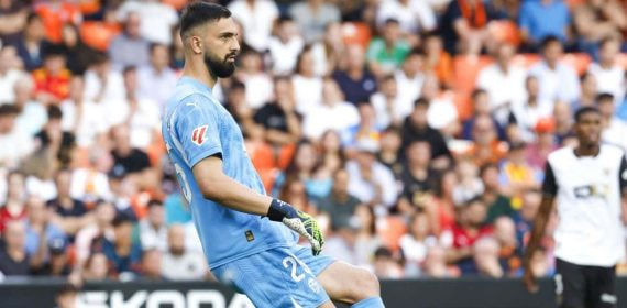 Mamardashvili en Mestalla.