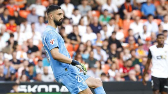 Mamardashvili en Mestalla.