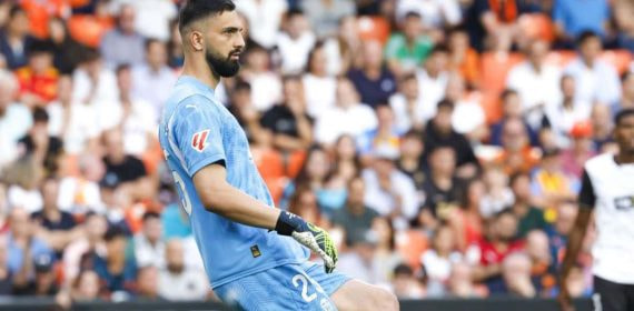 Mamardashvili en Mestalla.