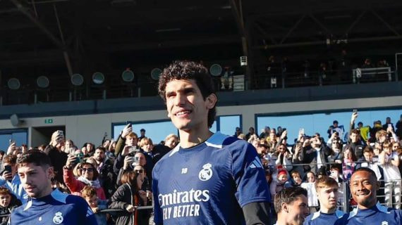 Vallejo, en un entrenamiento con el Real Madrid.