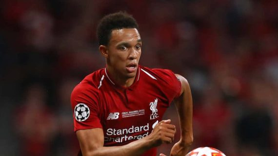 Alexander-Arnold, jugando con el Liverpool.