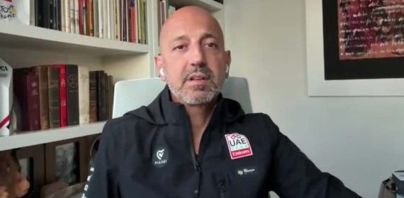 Matxín ha atendido a Relevo a escasos días de que Tadej Pogacar vuelva a la competición en la Milán-San Remo.