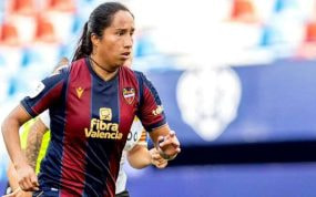 Mayra Ramírez, durante el derbi valenciano.