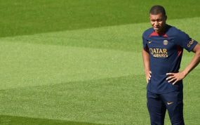 Kylian Mbappé durante un entrenamiento con el PSG.