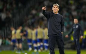 Pellegrini durante el Betis-Gante.