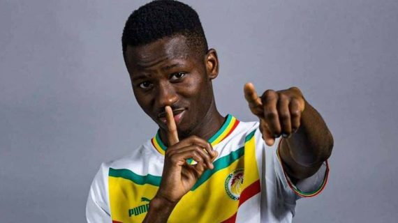 Pape Sarr, jugador senegalés del Tottenham.