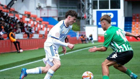 Álex Jiménez, en un partido con el Juvenil.
