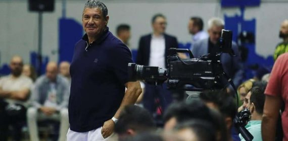 Misko Raznatovic durante un partido de Mega.