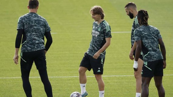 Modric, durante el entrenamiento previo a la ida de semifinales contra el City.