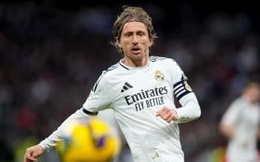Modric, durante el partido contra el Rayo Vallecano.