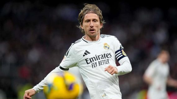 Modric, durante el partido contra el Rayo Vallecano.