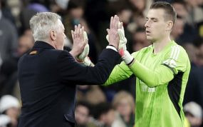 Ancelotti y Lunin, en una foto de archivo de esta temporada.