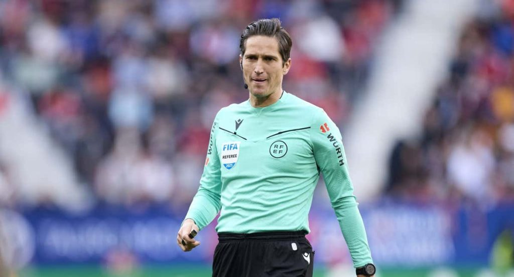 Munuera Montero, en un partido.