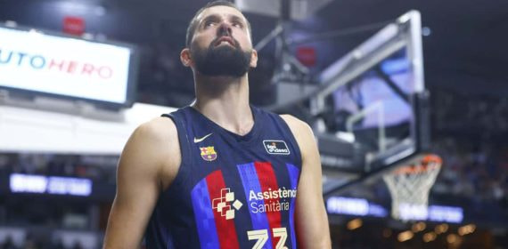 Nikola Mirotic, ayer, en su último partido con el Barça.