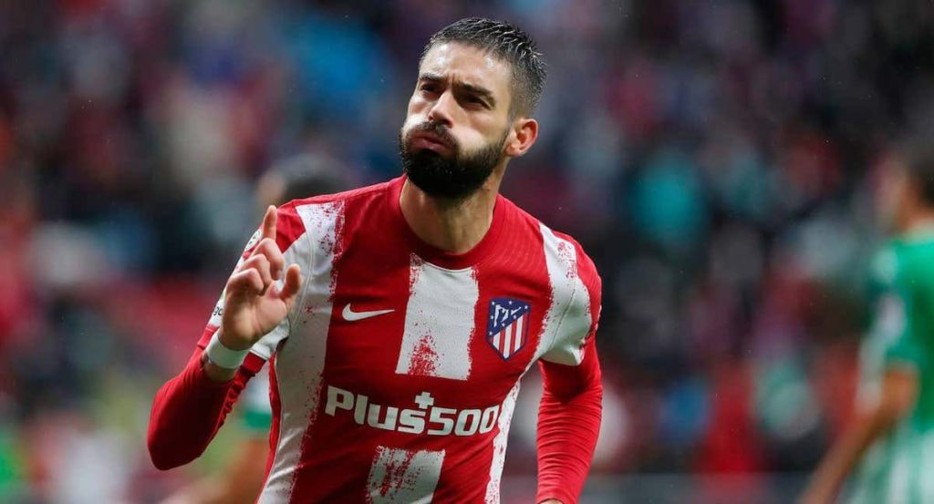 Yannick Carrasco, objetivo del Barça para verano.
