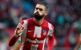 Yannick Carrasco, objetivo del Barça para verano.