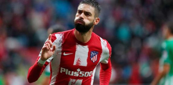 Yannick Carrasco, objetivo del Barça para verano.